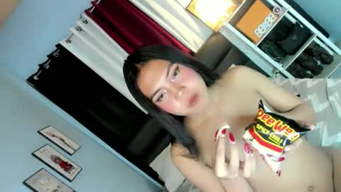 zoey noir online show from February 2025 07:19:02 PM