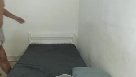 Snapshot of urhotplnoyxxx chatting on December 2024 07:56:01 PM Roiyals online show from December 2024 07:56:01 PM