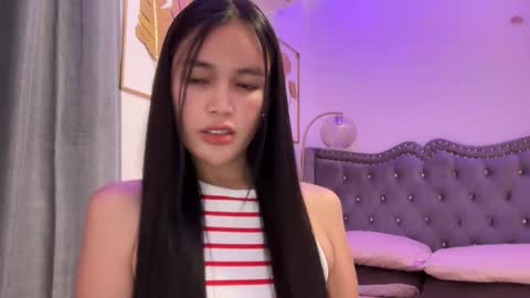 Amira online show from October 2025 01:02:02 AM