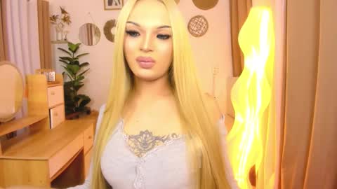 Snapshot of urladyprincessmassivecock chatting on January 2026 10:32:01 AM jhaii online show from January 2026 10:32:01 AM