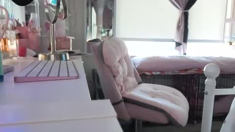 urlittlefilipina online show from November 2025 04:06:01 PM