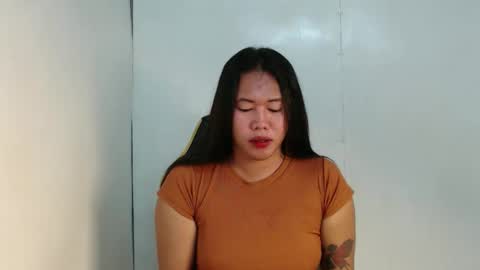 Sofie online show from October 2025 02:00:02 AM