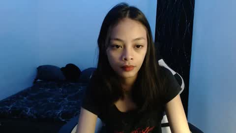 Snapshot of urlovely_yang03 chatting on November 2025 12:41:02 PM juliana online show from November 2025 12:41:02 PM