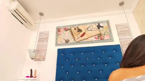 Snapshot of urlovex chatting on March 2026 06:14:01 PM Love online show from March 2026 06:14:01 PM