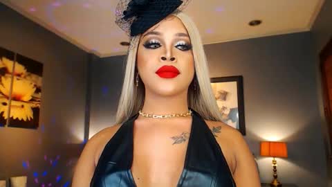 UrMajestyTyra online show from October 2025 02:30:01 AM