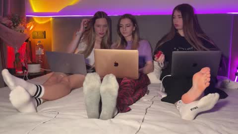 urmissalice online show from February 2026 03:16:02 PM