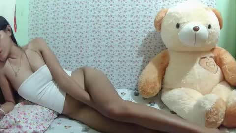 Snapshot of urmorenasexygirl4u chatting on November 2025 01:33:01 PM It me SHELLA online show from November 2025 01:33:01 PM