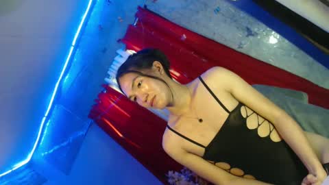 Kim online show from March 2025 05:49:02 AM