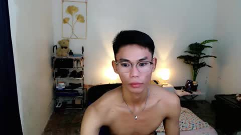Rence online show from October 2025 02:33:01 AM
