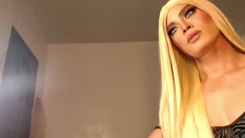 Snapshot of urnauthy_ciliaxxx chatting on January 2025 09:15:01 AM cecilia online show from January 2025 09:15:01 AM