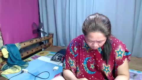 urpinay_singlemother online show from May 2026 08:30:02 AM