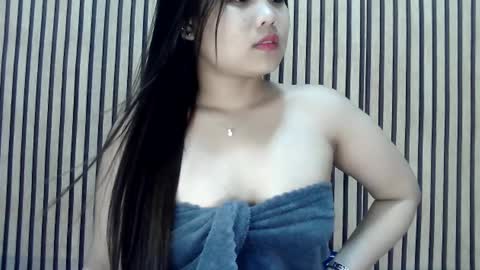 Snapshot of urpinaycutie chatting on February 2025 10:37:02 PM urpinaycutie online show from February 2025 10:37:02 PM