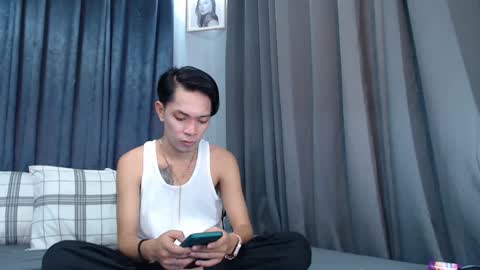 Mel online show from February 2025 08:33:01 PM