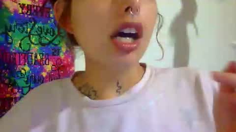 Aniie online show from October 2025 02:56:01 AM