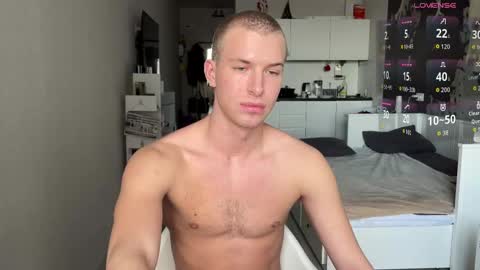 Snapshot of ursaotome chatting on February 2026 09:27:01 AM ursaotome online show from February 2026 09:27:01 AM