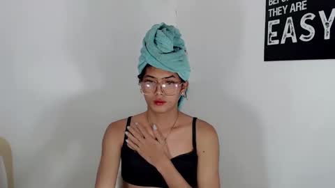 Snapshot of ursexy_diamondcum chatting on February 2026 07:41:02 AM RAZ online show from February 2026 07:41:02 AM