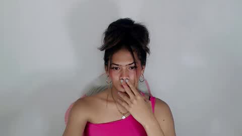 Snapshot of ursexy_diamondcum chatting on March 2026 11:07:02 PM RAZ online show from March 2026 11:07:02 PM