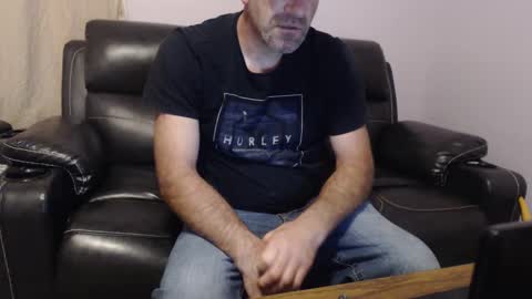 urslav75 online show from October 2025 05:37:01 AM