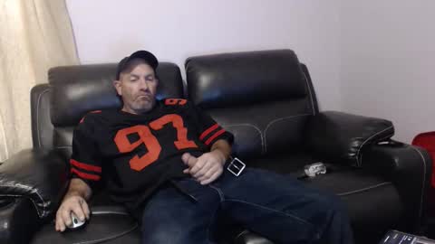 urslav75 online show from October 2025 08:14:02 PM