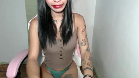 ursweet_zeviixx online show from November 2025 09:48:02 PM
