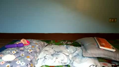 Snapshot of ursweetereca18 chatting on July 2026 06:28:01 PM ERECA online show from July 2026 06:28:01 PM