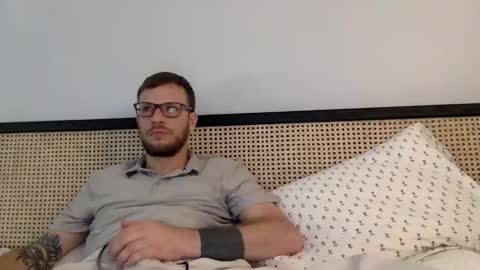 Snapshot of useitorlossit chatting on November 2025 12:33:01 AM SirCumsAlot online show from November 2025 12:33:01 AM