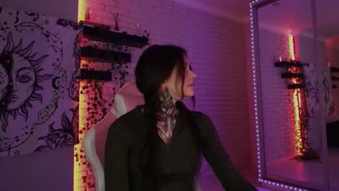 Snapshot of uwu_eva chatting on December 2024 09:28:02 AM Eva online show from December 2024 09:28:02 AM