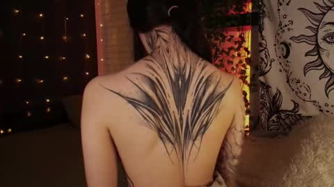 Snapshot of uwu_eva chatting on December 2024 09:30:01 AM Eva online show from December 2024 09:30:01 AM