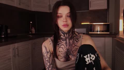 Snapshot of uwu_eva chatting on December 2024 01:23:02 PM Eva online show from December 2024 01:23:02 PM