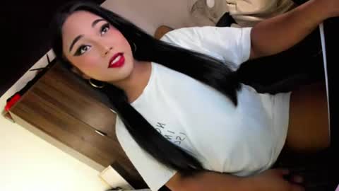 JESS - DONT FORGET TO FOLLOW ME AND GIVE ME THUMBS UP online show from June 2026 06:06:02 PM