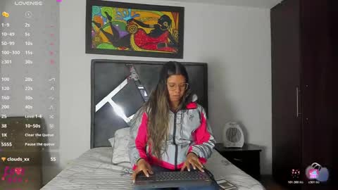 Vahiolet smith online show from October 2025 03:34:01 AM