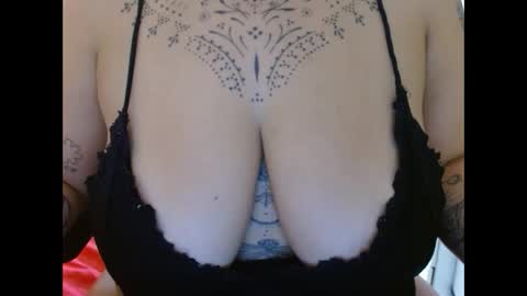 Vah Oliver online show from February 2025 06:37:02 PM