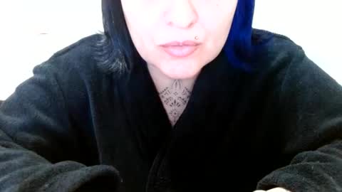 Snapshot of vaholiver chatting on June 2026 05:37:02 PM Vah Oliver online show from June 2026 05:37:02 PM