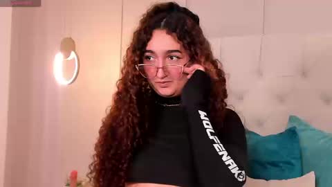 Snapshot of vaiholeth_sofia chatting on September 2025 05:20:01 AM vaiholeth Sofia online show from September 2025 05:20:01 AM