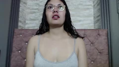 Vainilla online show from February 2026 02:05:01 AM