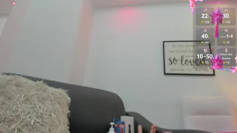 vainilla_heart online show from October 2025 03:07:02 AM