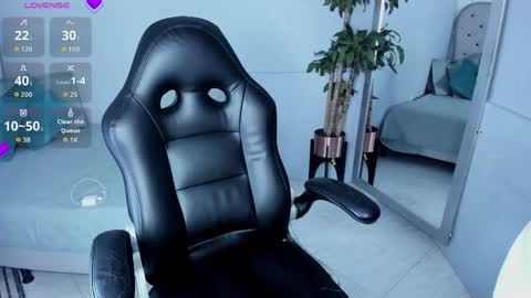 Snapshot of vaiolethsan chatting on May 2026 02:55:01 PM Vaioleth online show from May 2026 02:55:01 PM