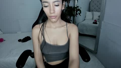 Snapshot of vaiolethsan chatting on May 2026 01:49:02 PM Vaioleth online show from May 2026 01:49:02 PM