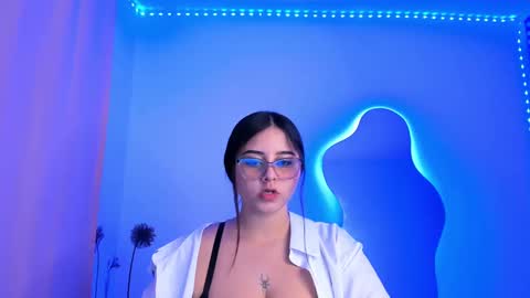 Snapshot of val_ferrer chatting on September 2025 11:54:01 PM Valeria online show from September 2025 11:54:01 PM