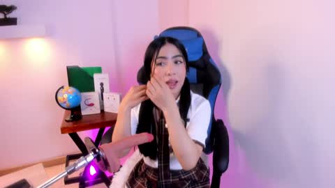 Snapshot of valecute_ chatting on May 2026 08:14:02 PM Vale online show from May 2026 08:14:02 PM