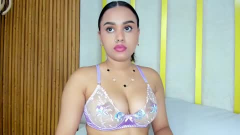 Valen  online show from April 2026 06:43:01 PM