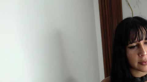 Snapshot of valen_ross7 chatting on February 2026 06:47:02 PM valen_ross7 online show from February 2026 06:47:02 PM