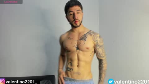 valentino online show from December 2024 12:09:01 AM