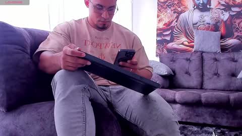    online show from December 2024 07:38:02 PM