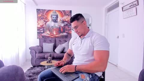    online show from December 2024 02:50:01 PM