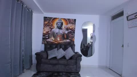    online show from February 2025 12:08:01 AM