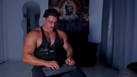    online show from November 2025 09:39:01 PM