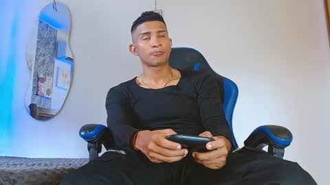 Mistery Guy online show from November 2025 07:48:02 PM