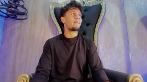 Snapshot of valentino_russo chatting on February 2026 01:18:02 PM VALENTINO online show from February 2026 01:18:02 PM