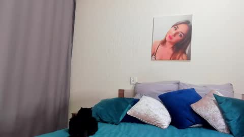 Kate online show from November 2025 02:22:01 AM